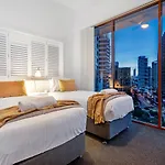 Amazing 3 Bed Penthouse With Spa Bath And Private Rooftop Terrace